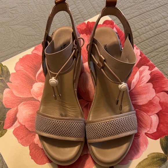 Nero Giardini Women's Beige Sandals - Picture 2 of 9